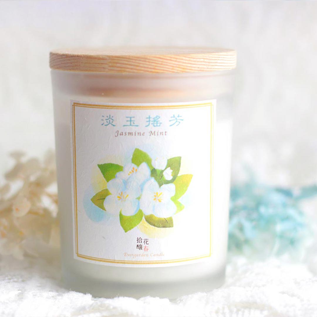 淡玉搖芳